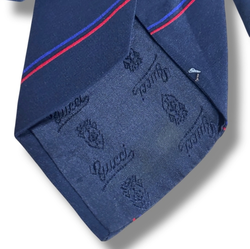 GUCCI Navy Silk Tie with Stripes & Circle Bit Pattern VINTAGE - Picture 5 of 7
